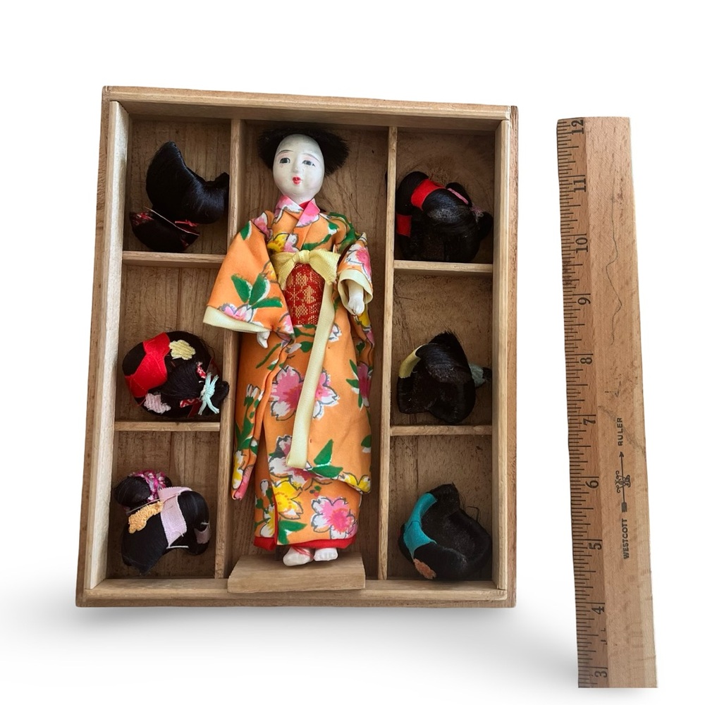 Hanako Japanese Doll Set Vintage 1960s - Picture 3 of 5